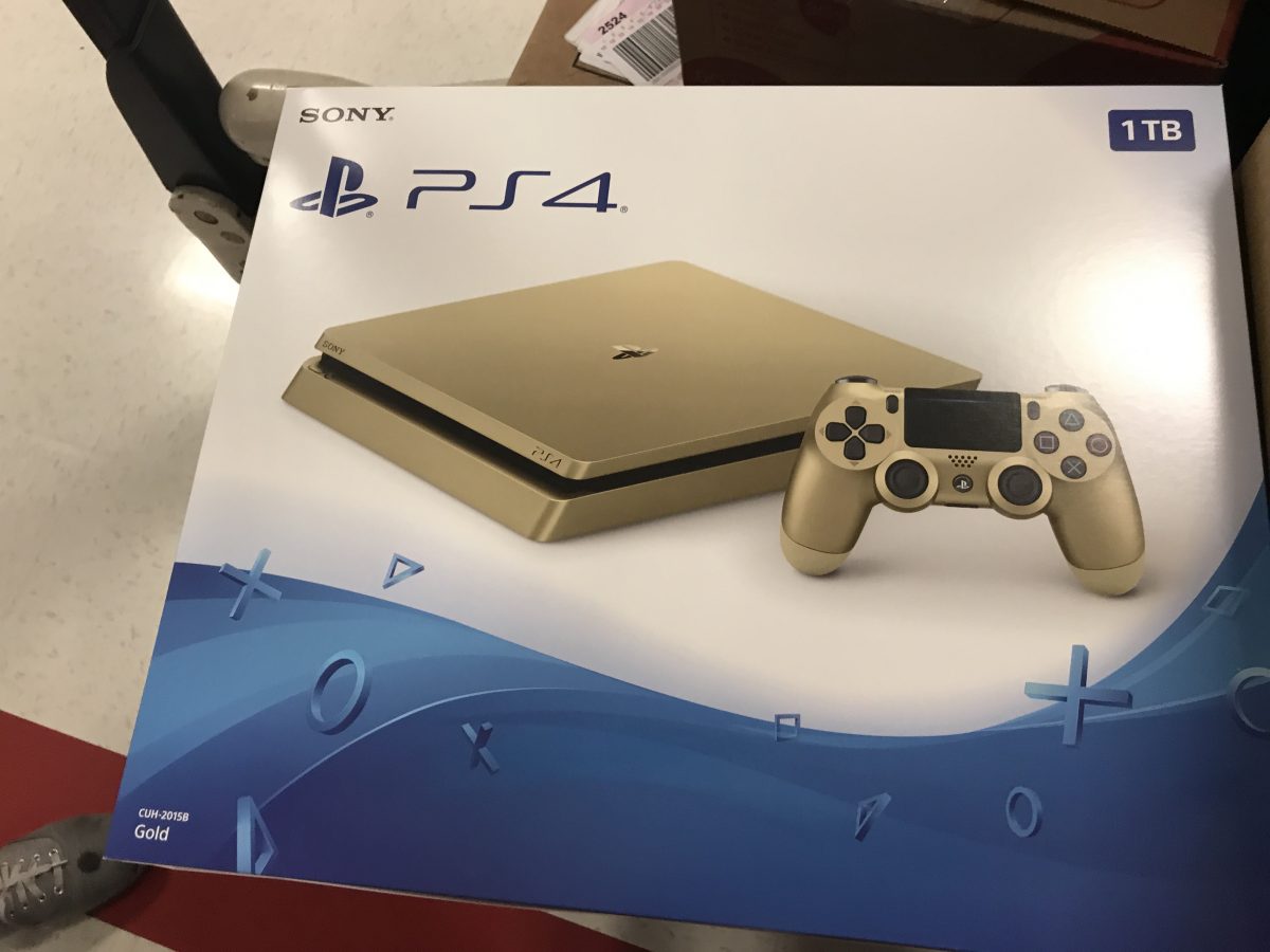 PlayStation 4 la version Slim Gold de la console existe bel et bien