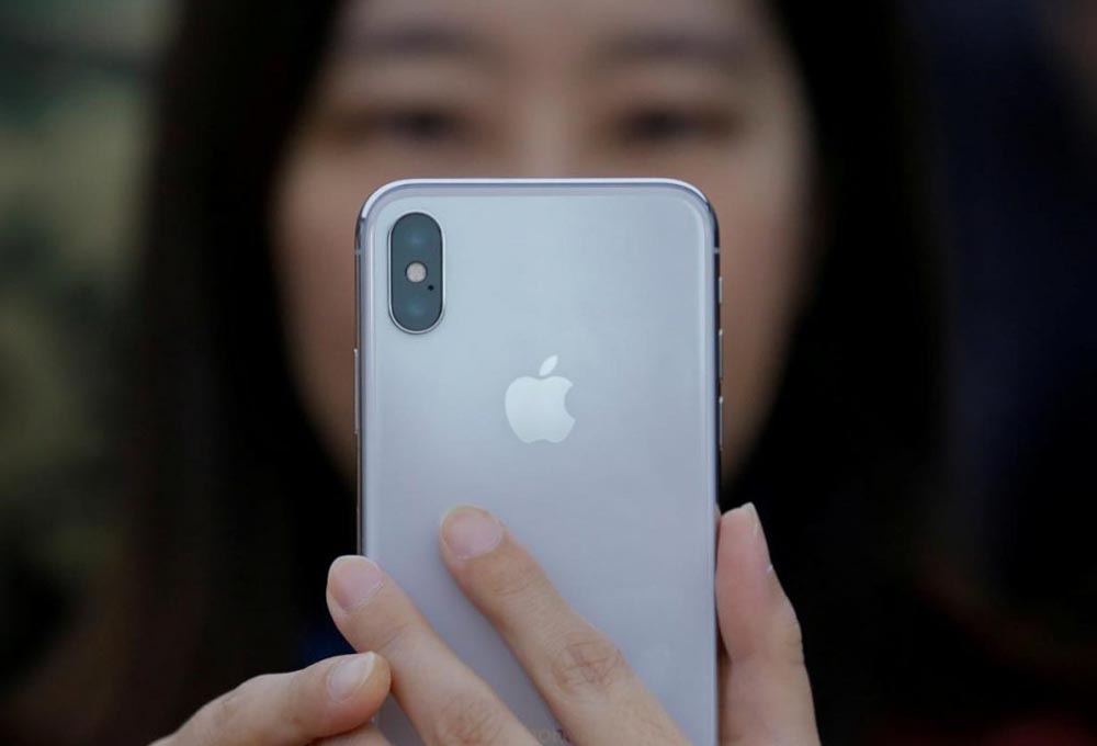 iPhone X